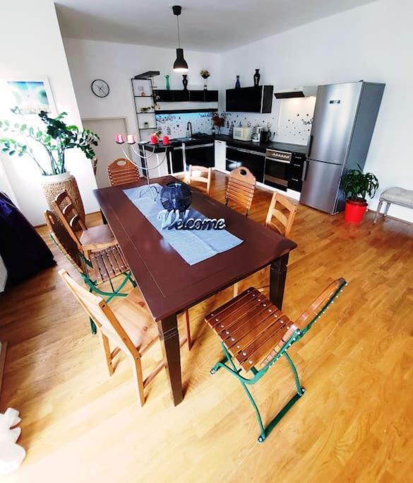 Art Of Simmering Apartment Vienna Exterior photo