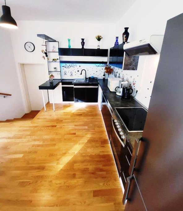 Art Of Simmering Apartment Vienna Exterior photo